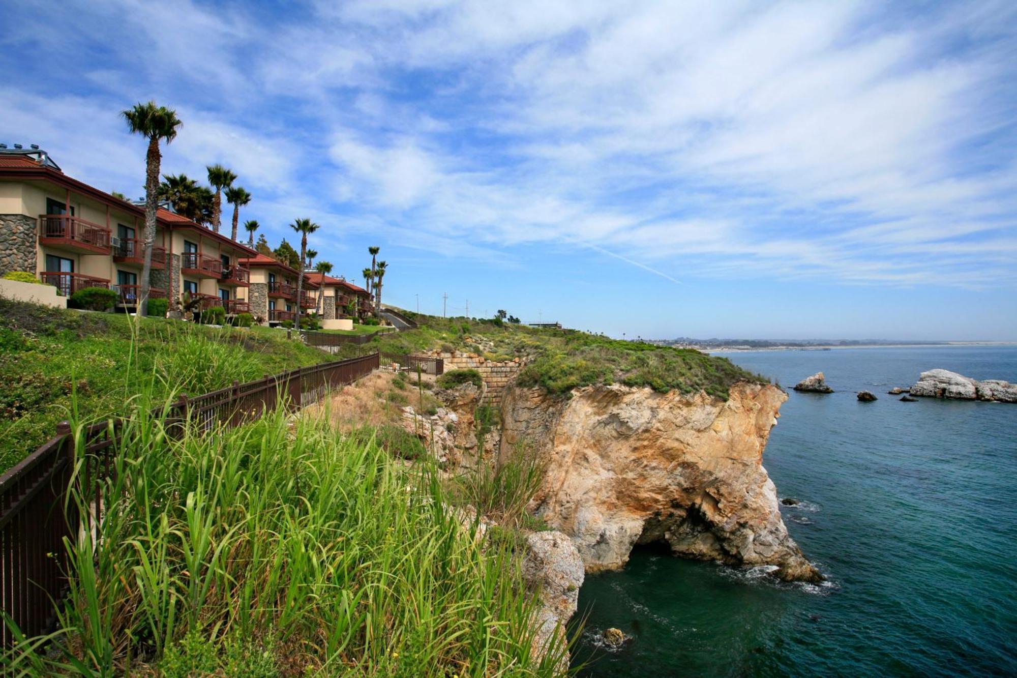 8 Smart Beach Hotels Near Shell Beach Worth Booking