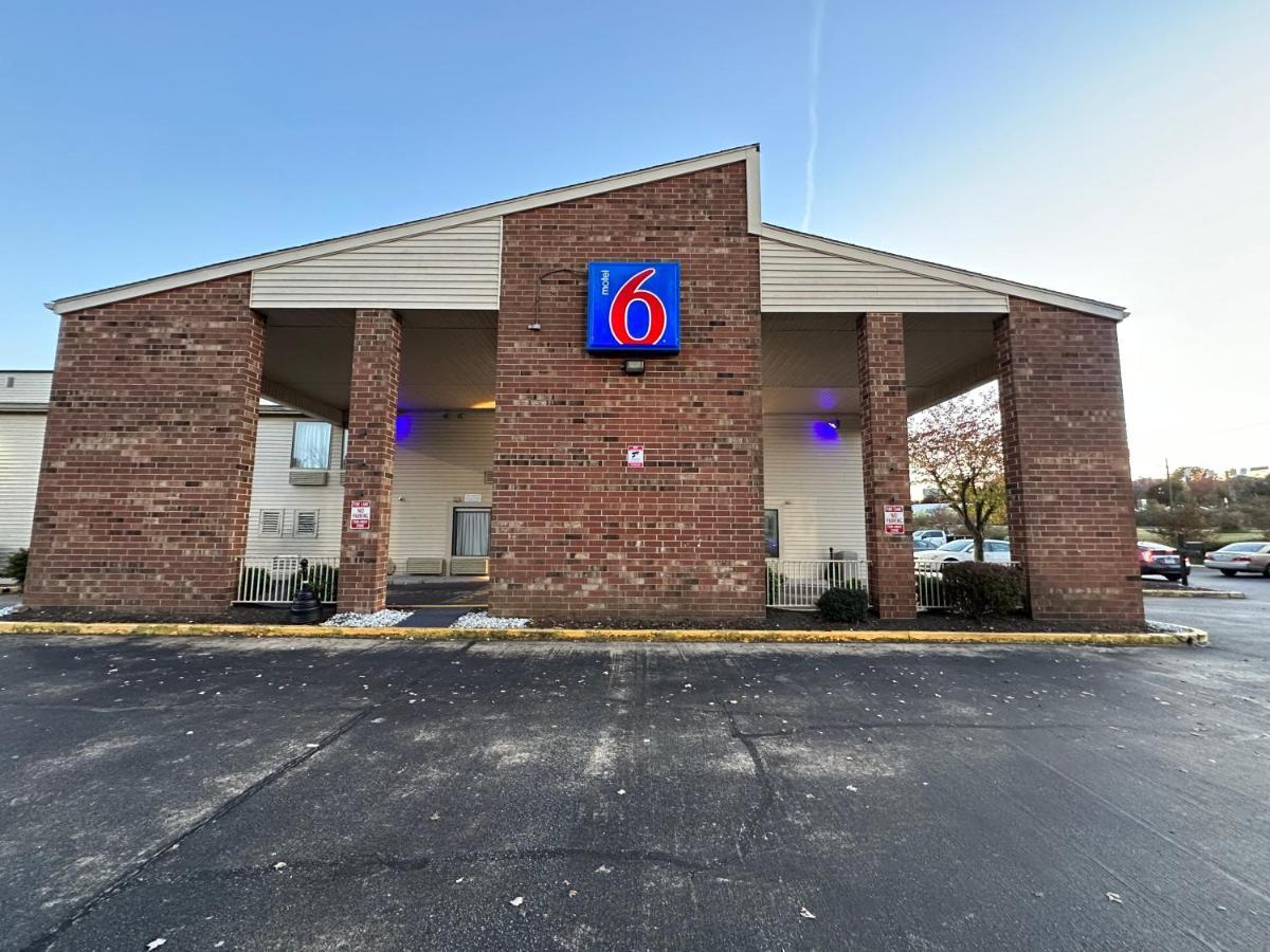 Staying Near Guilford College Art Gallery: 7 Budget Hotels Compared