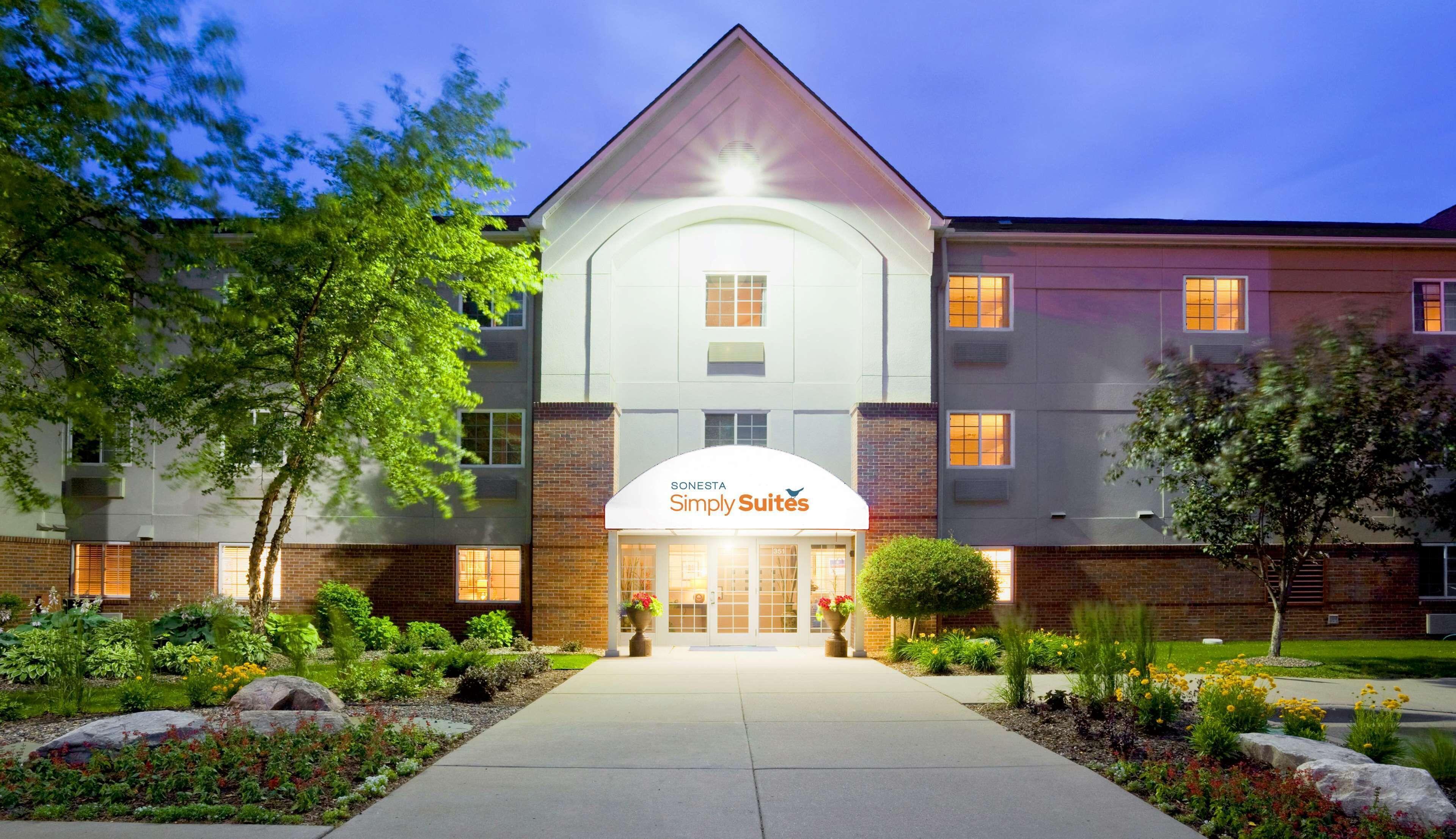 5 Top 3-Star Hotels Near Nickelodeon Universe for Easy Access