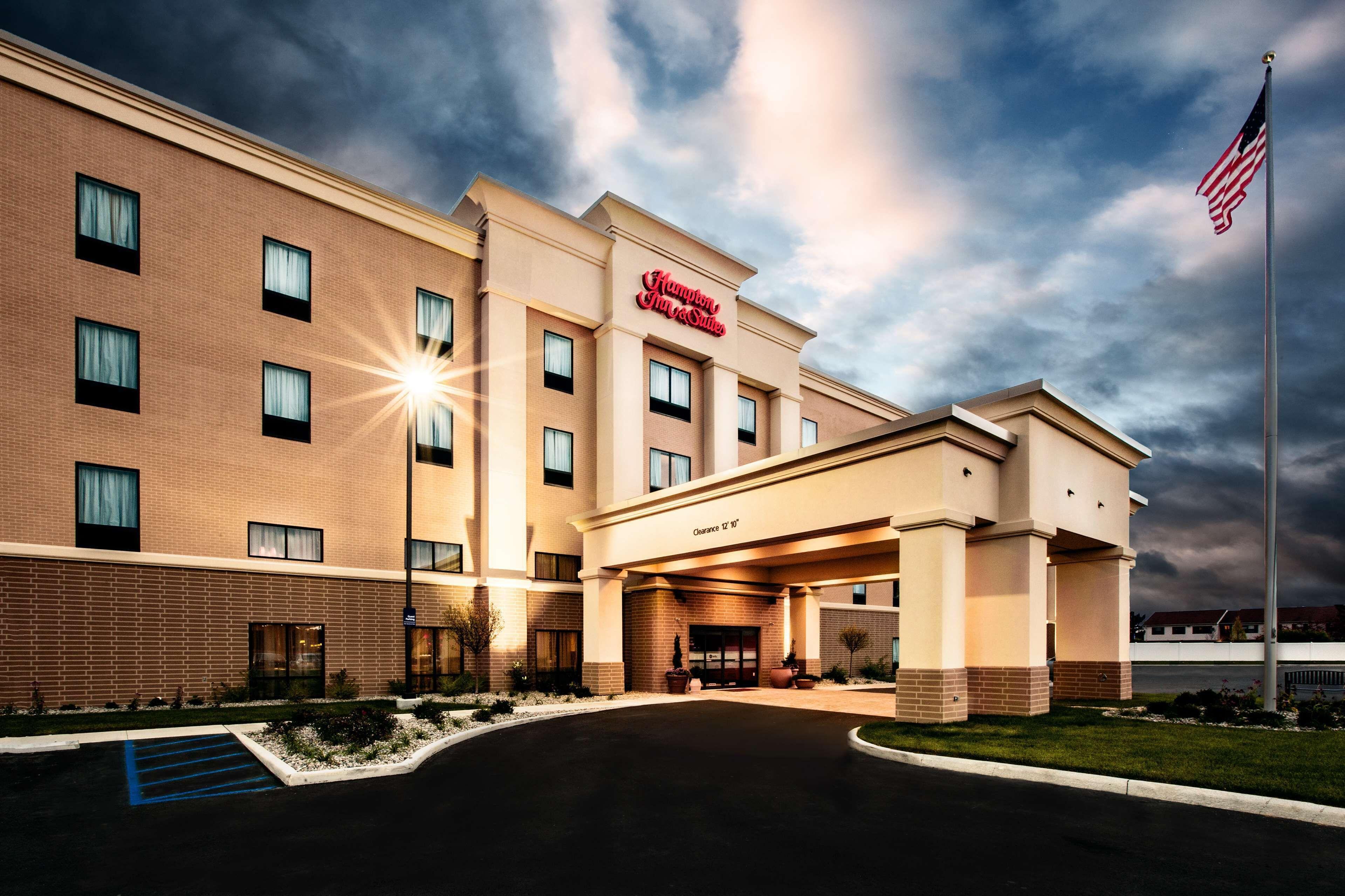 Where to Stay Near Toledo Museum of Art: 4 Top 3-Star Hotels