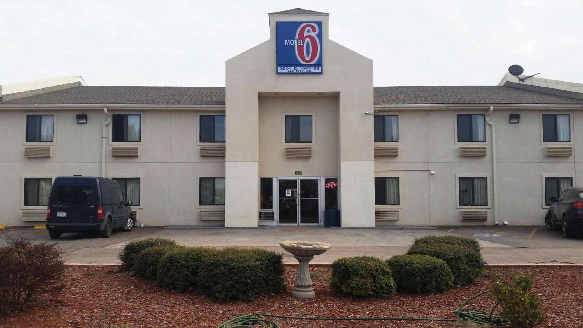 5 Top-Rated Hotels Close to National Route 66 Museum